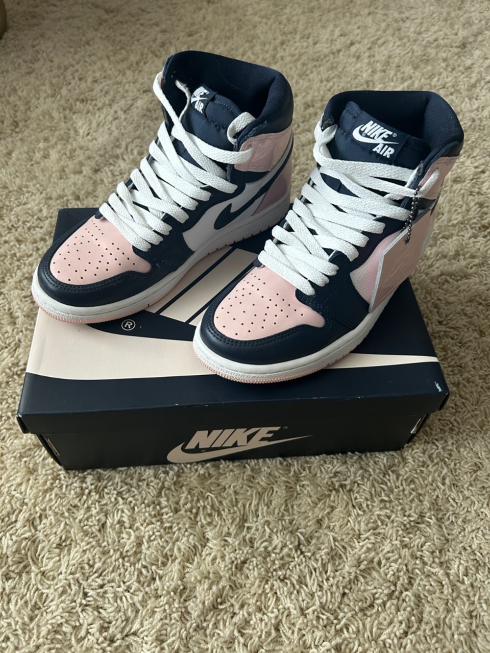 Air Jordan 1 Retro High OG SE ‘Bubble Gum’ Size US Women’s 6 Pink/Navy - Picture 2 of 15